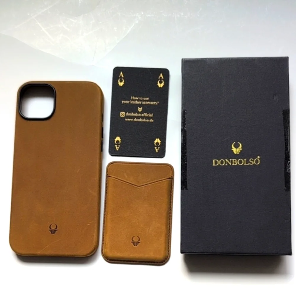 Donbolso Beautiful Brown Leather Phone Case Set Apple 14 NWT